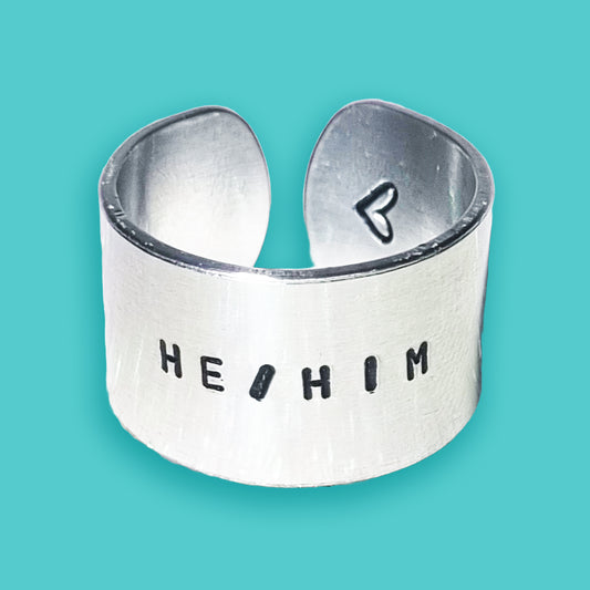 bijou bague pronoms pronouns he him large 1